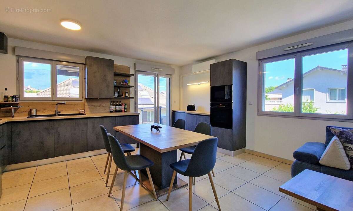 Appartement à VIVIERS-DU-LAC