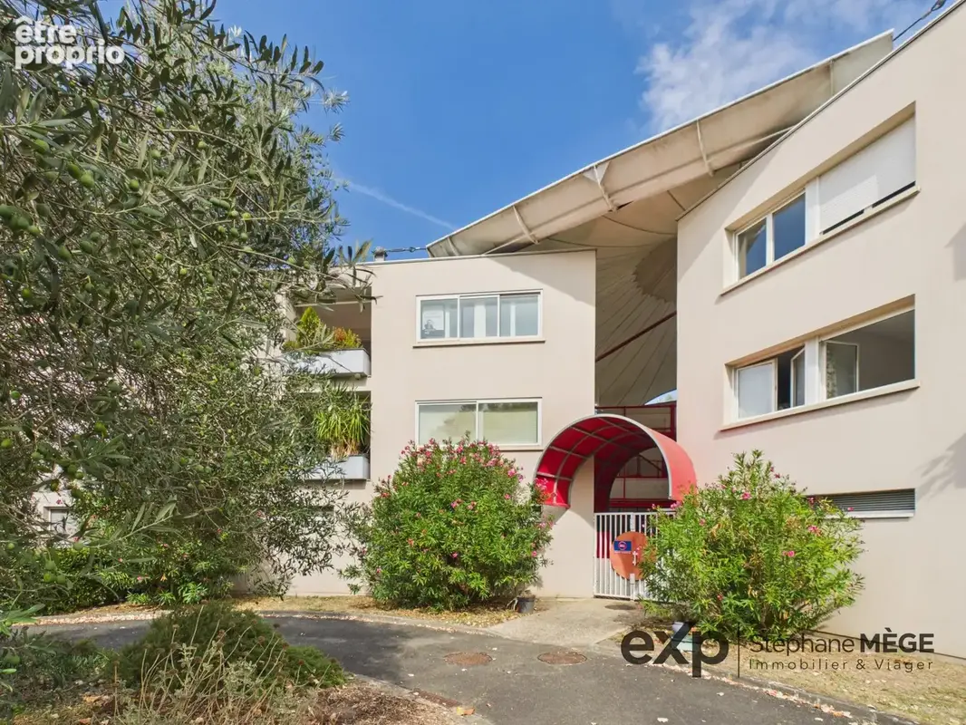 Photo Appartement à Cenon au prix de 165 000€