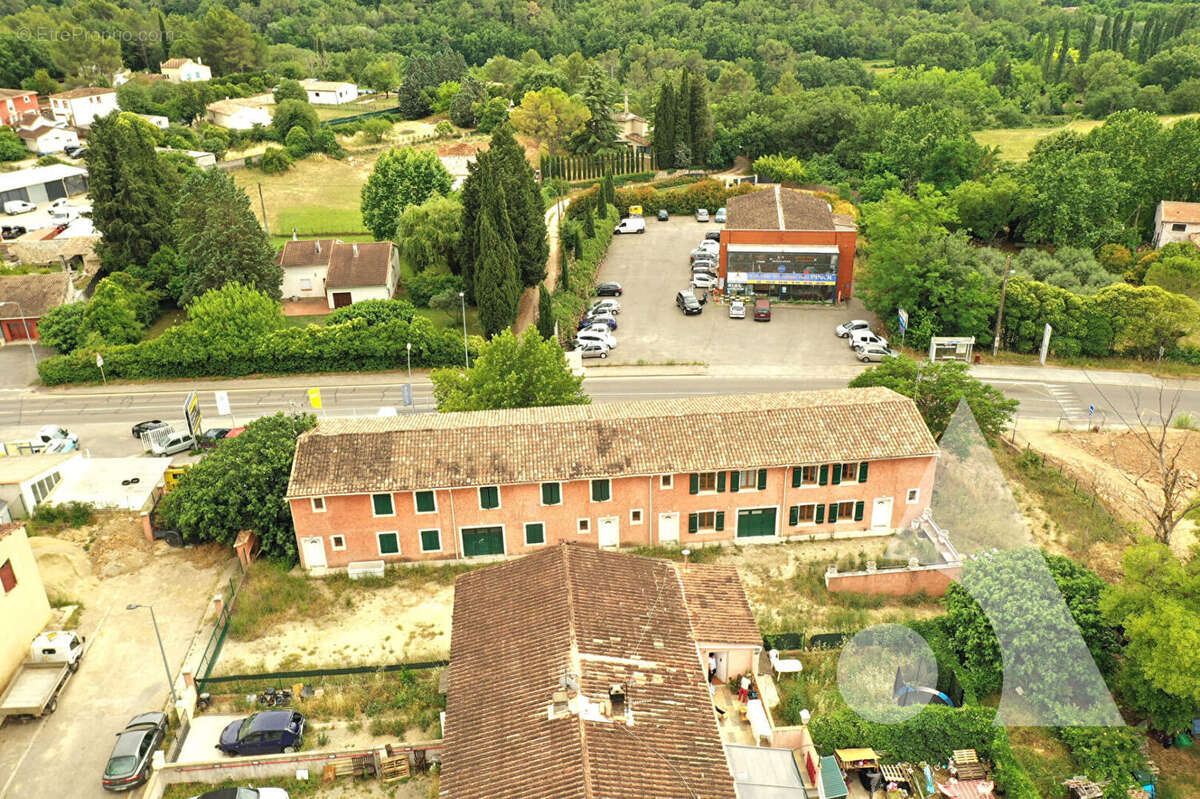 Appartement à SALERNES