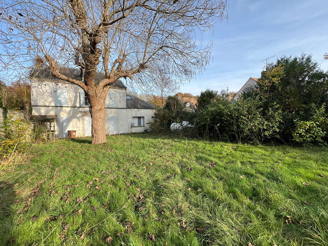 Maison à SAINT-REMY-L'HONORE