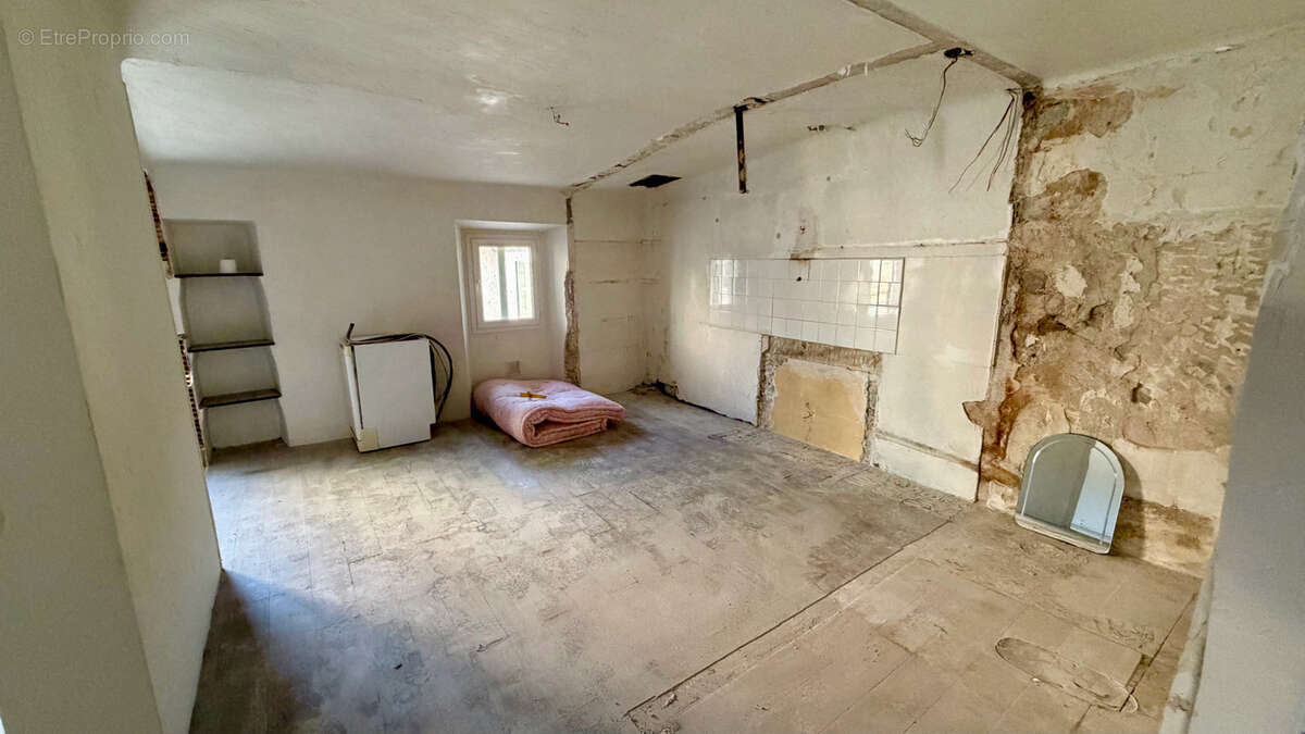 Appartement à LA COLLE-SUR-LOUP