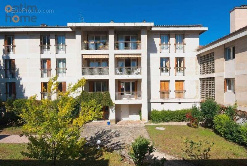 Appartement à AIX-EN-PROVENCE