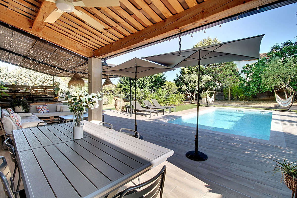 A VENDRE ! Maison contemporaine à Draguignan de 159 m² avec piscine et double garage - photo 5