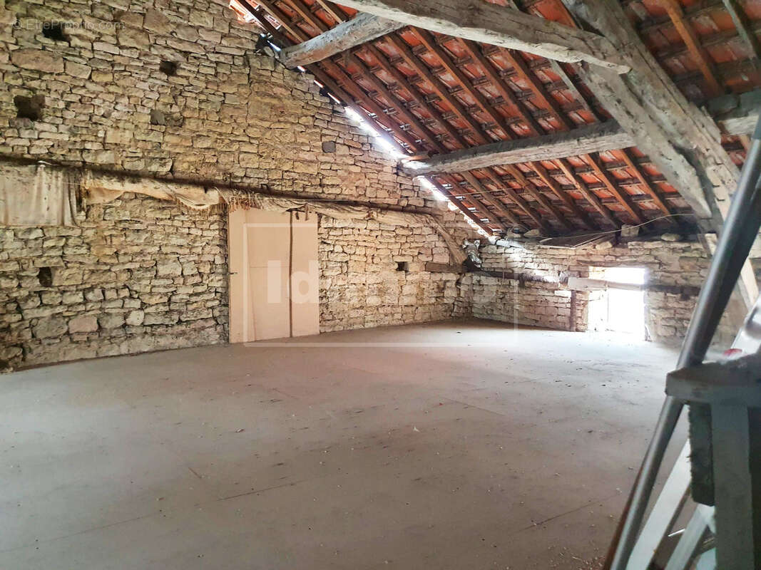 Maison à POTHIERES