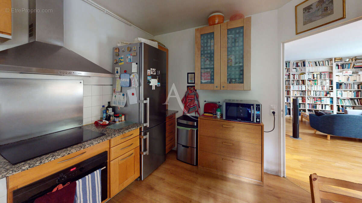 Appartement à PARIS-10E