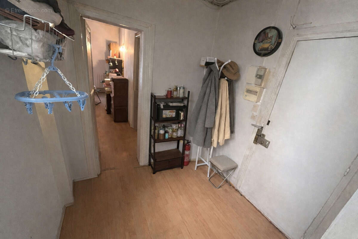 Appartement à PARIS-17E