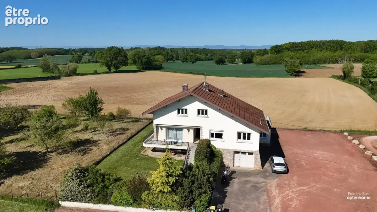 Maison de caractère de plus de 220 m² avec appartement indépendant – Entre Mâcon et Bourg-en-Bresse - photo 3
