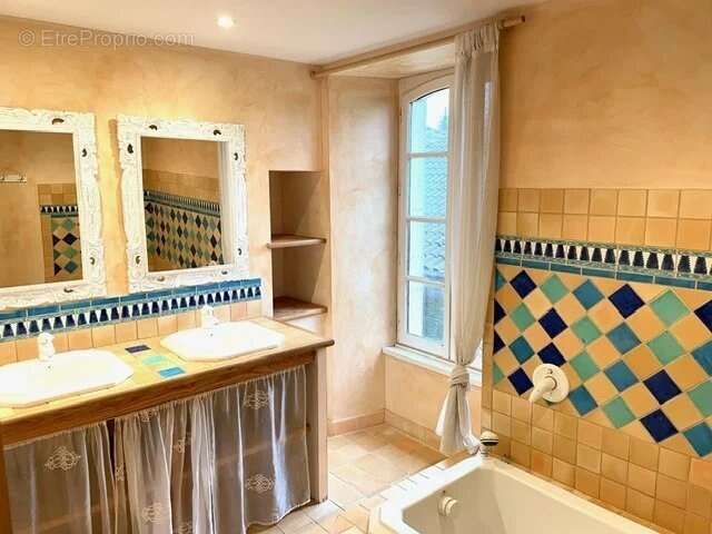 Maison à PUY-L'EVEQUE