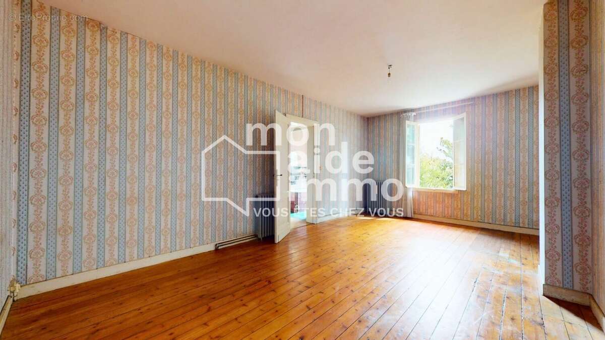 Maison à SAINT-EMILION