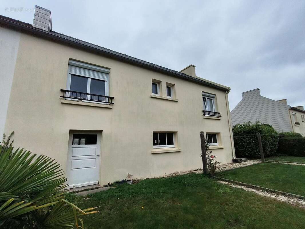 Photo 9 - Maison à LANDIVISIAU