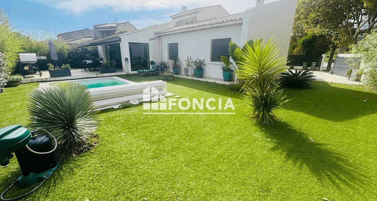 Maison à SAINT-MANDRIER-SUR-MER