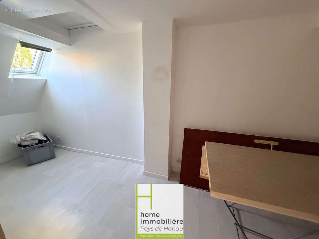 Secteur INGWILLER maisonnette de charme avec petit extérieur trés bien entretenue. Terrasse, cour ... - photo 18