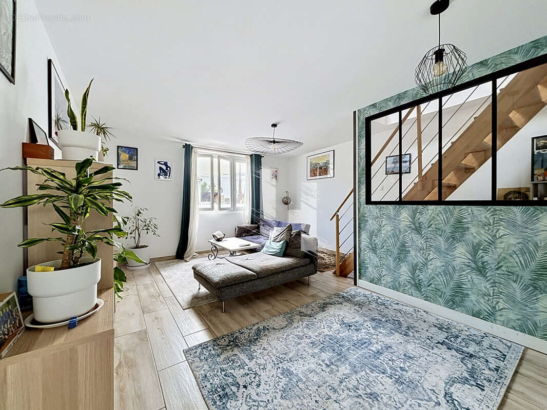 Maison 4 pieces 100m2 terrain 221 m2 - 69100 villeurbanne - photo 6