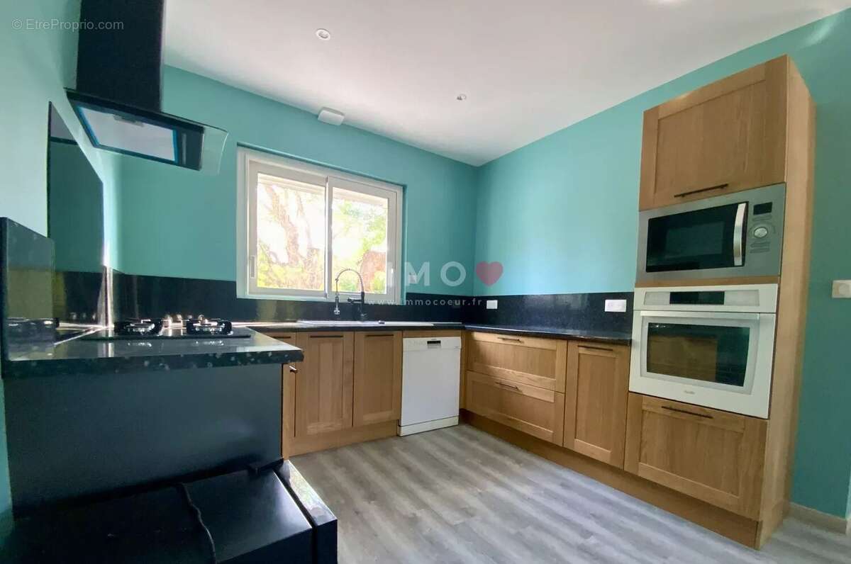 Maison de plain-pied rénovée – 3 chambres – Commerces et écoles à pied - photo 20