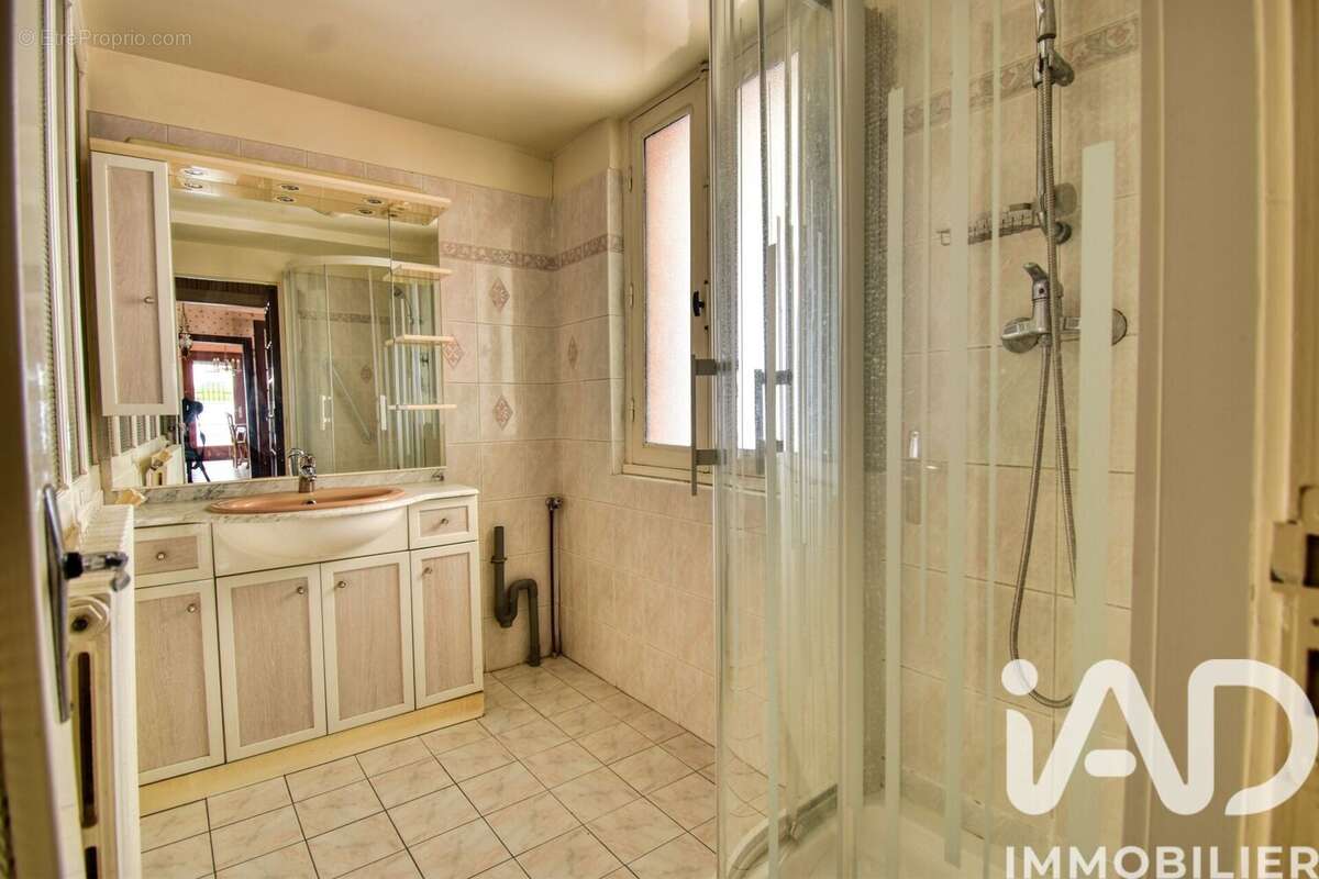 Photo 8 - Maison à HORNOY-LE-BOURG