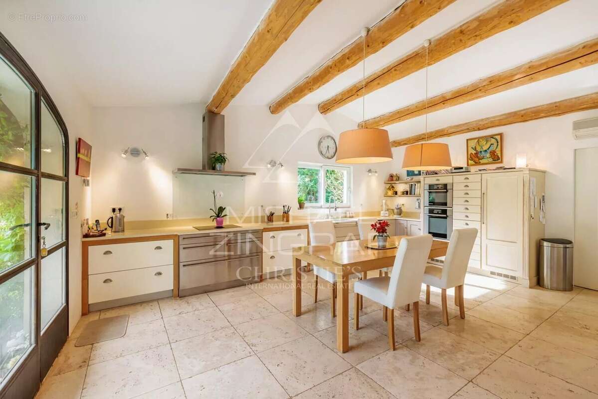 Maison à LOURMARIN