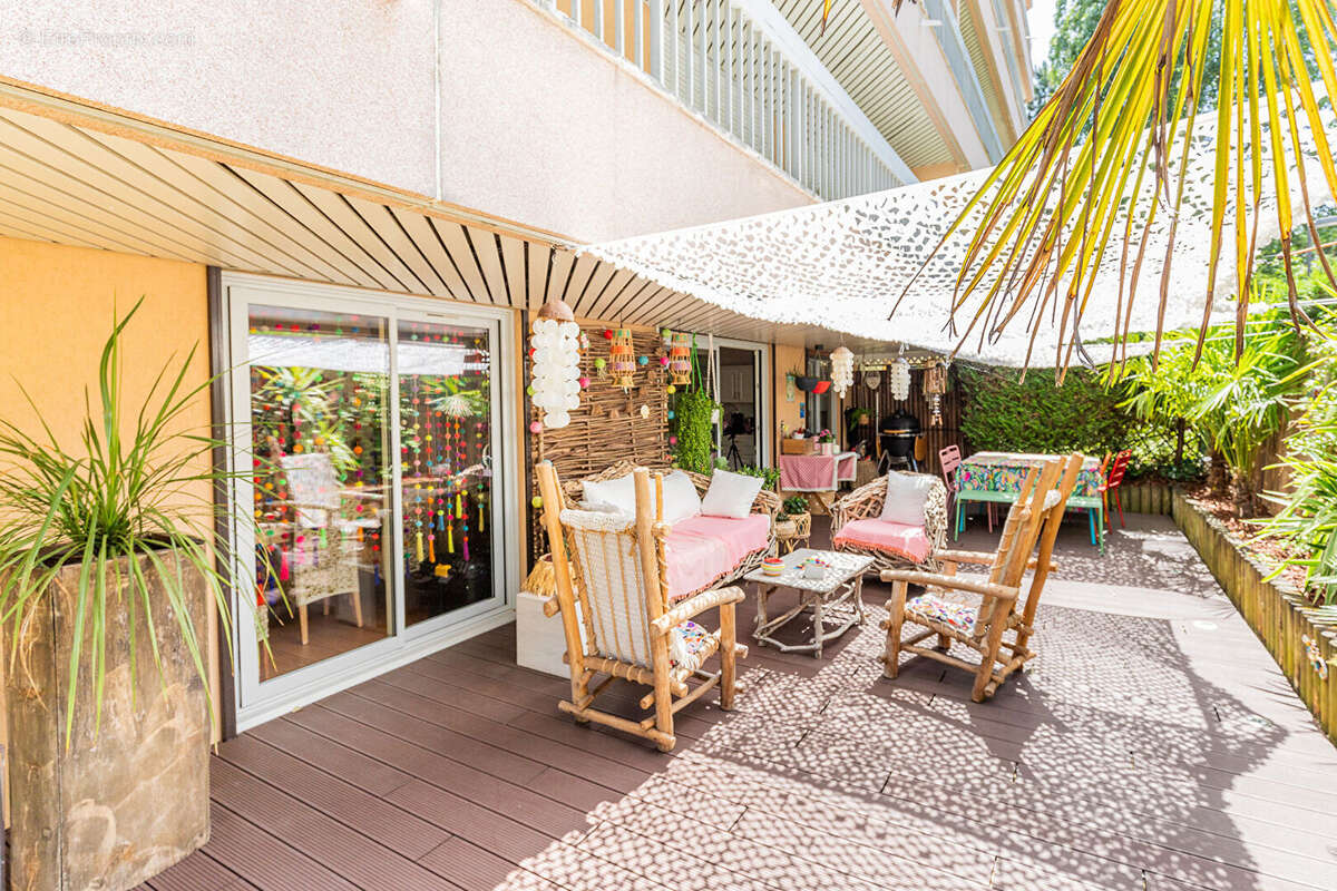 Appartement à VERRIERES-LE-BUISSON