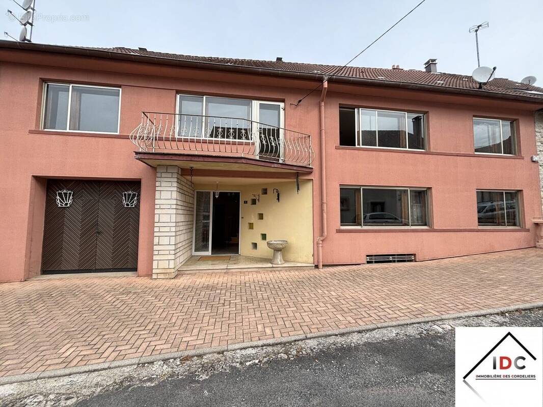 Maison 202 m² à Sarrebourg  - photo 1