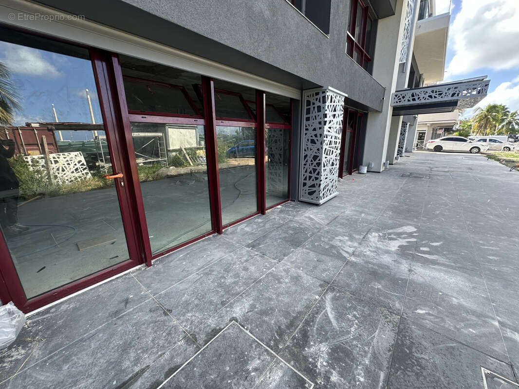 Commerce à SAINT-MARTIN