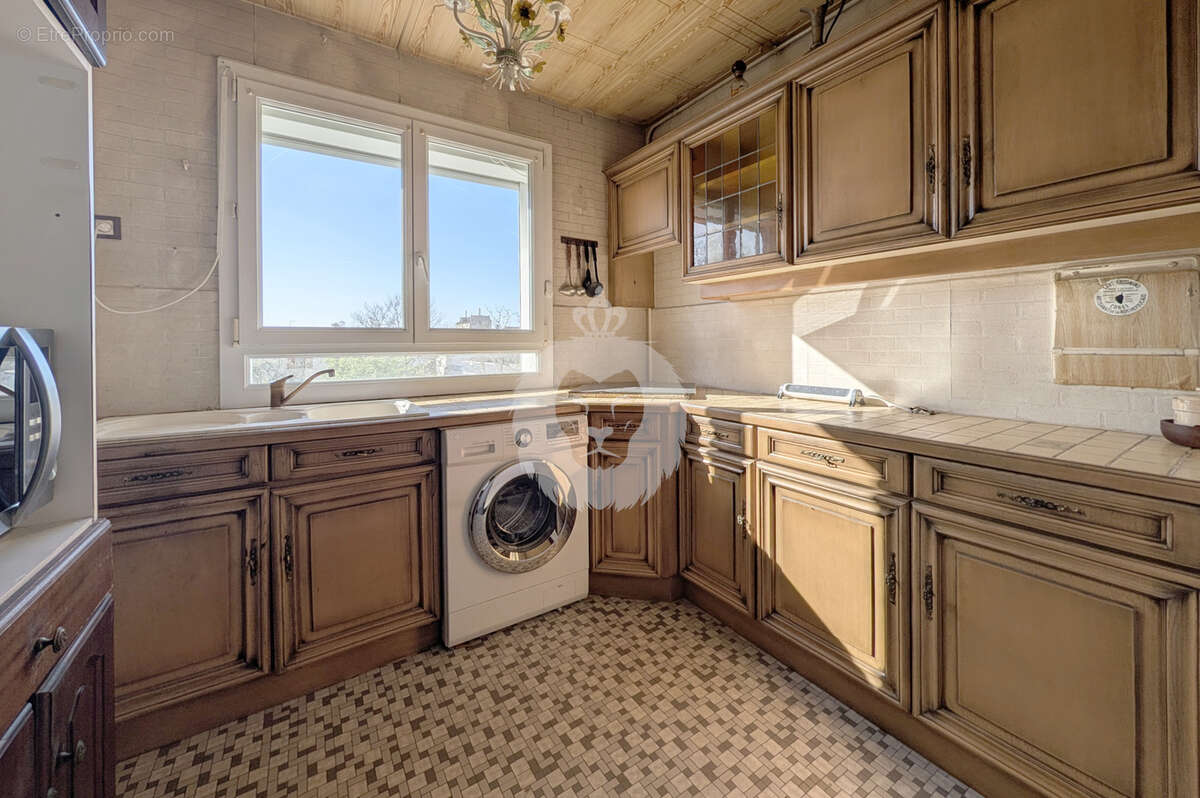 Appartement à SAINT-MAUR-DES-FOSSES