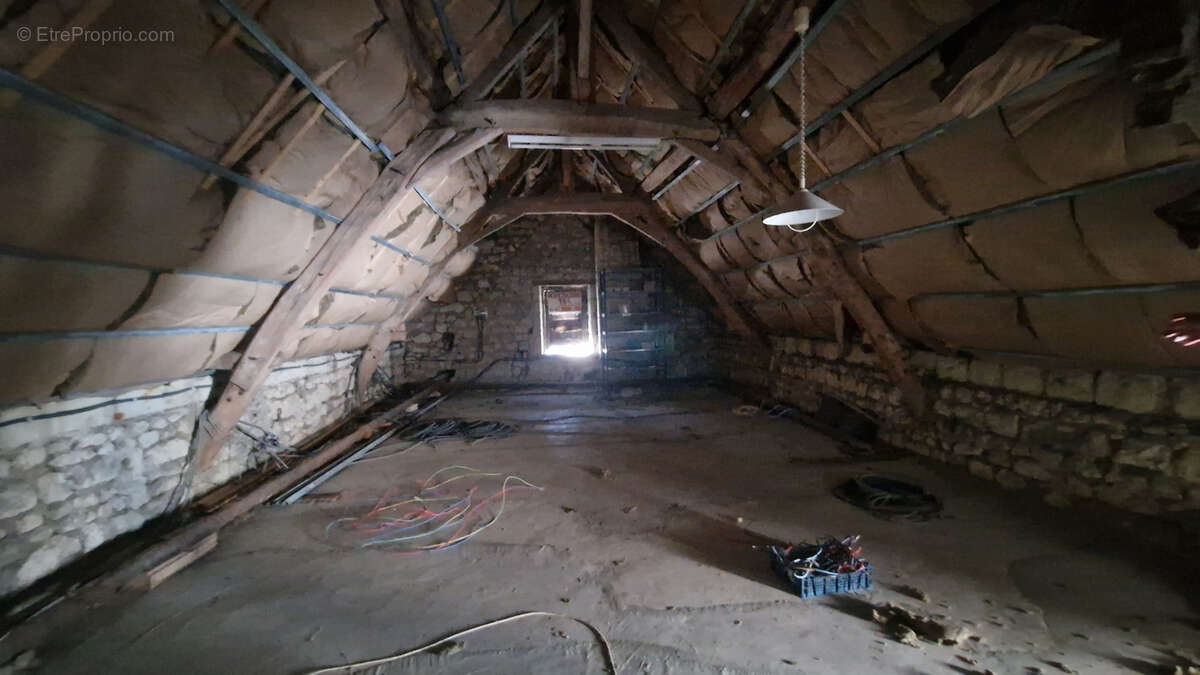 Maison 3 chambres au calme avec garage, dépendances et jardin clos - photo 8