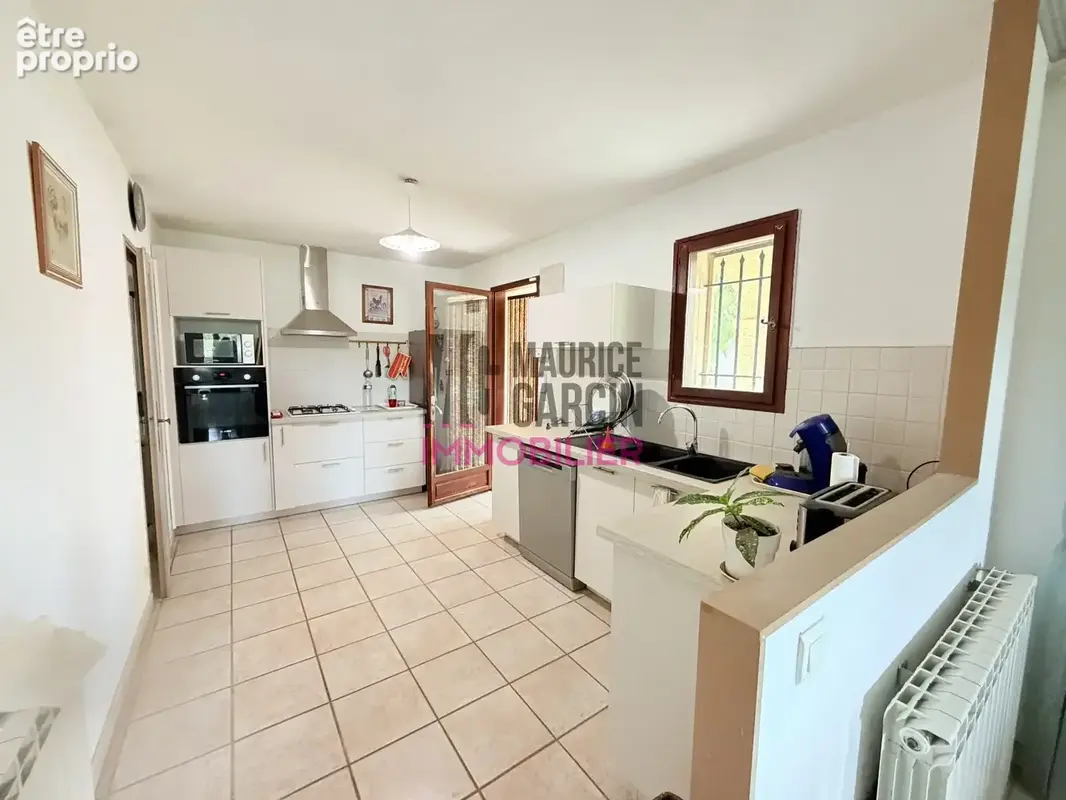 Maison 95 m² à Maillane  - photo 4