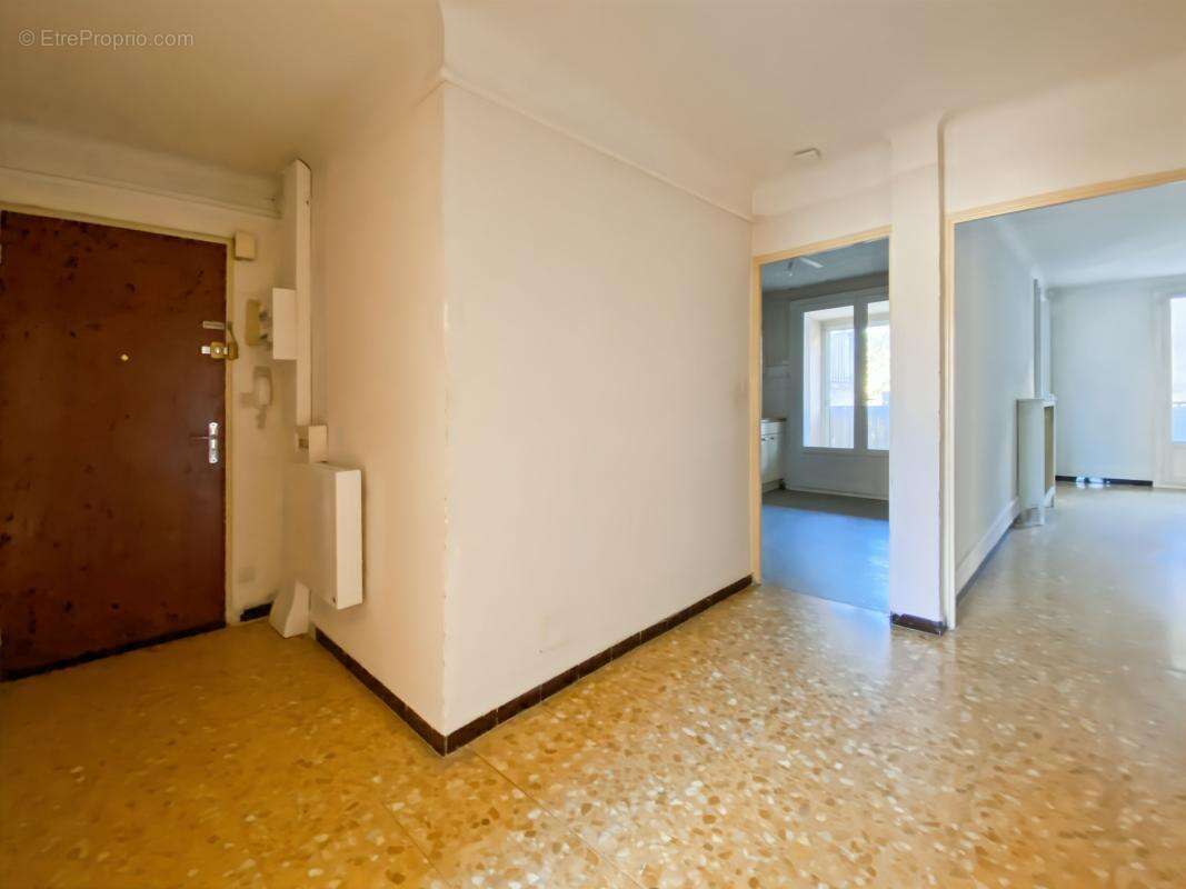 Appartement À Vendre type 3 - photo 7