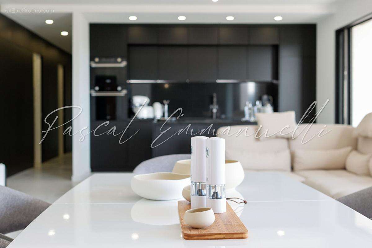 Appartement à VILLENEUVE-LOUBET