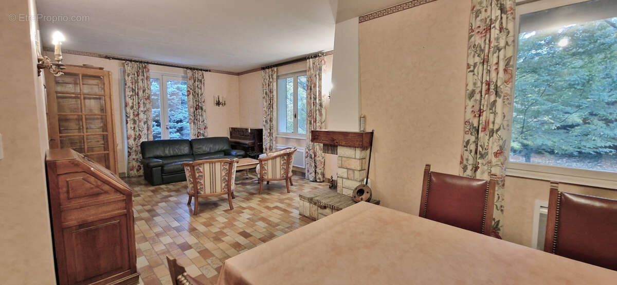 Maison à CHATEAUGAY