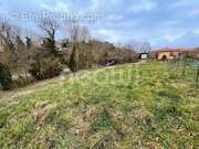 Terrain à VIC-LE-COMTE