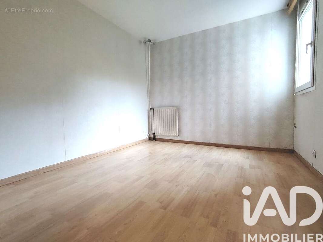 Photo 6 - Appartement à LES ULIS