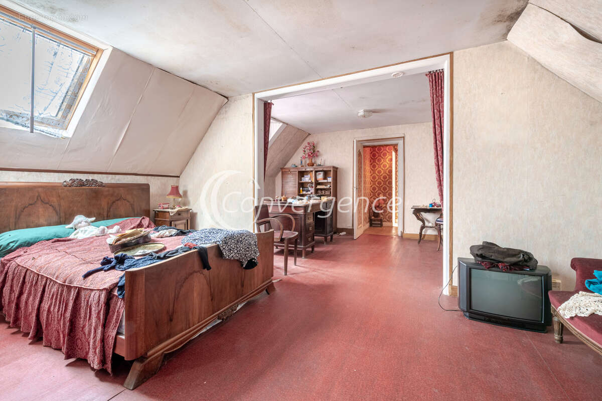 Maison à VICQ-SUR-BREUILH