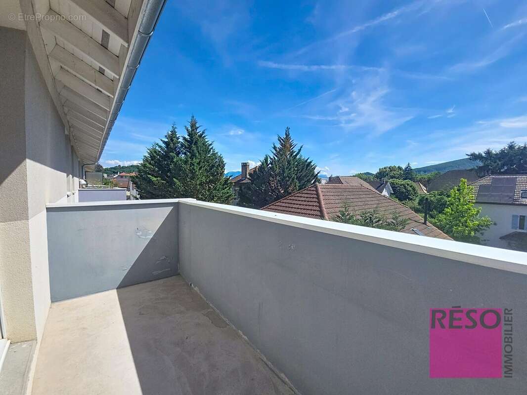 Appartement à VILLE-LA-GRAND