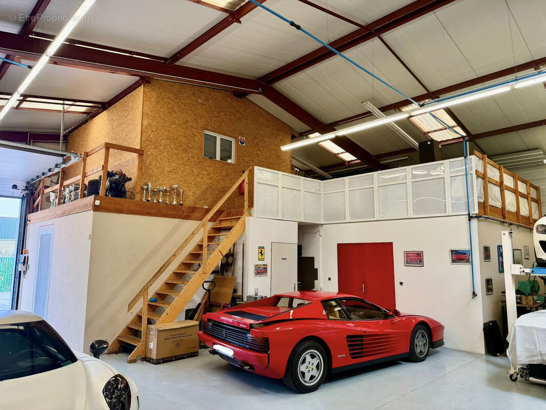 Vente hangar (2005) de 260 m2 avec espace de repos, sur terrain de 733 m2 GOUHENANS - photo 6