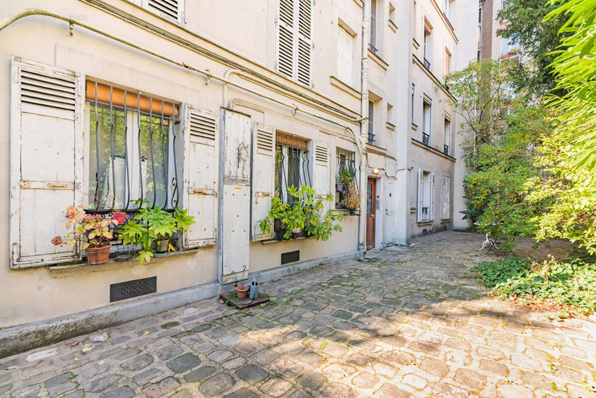 Appartement à PARIS-18E