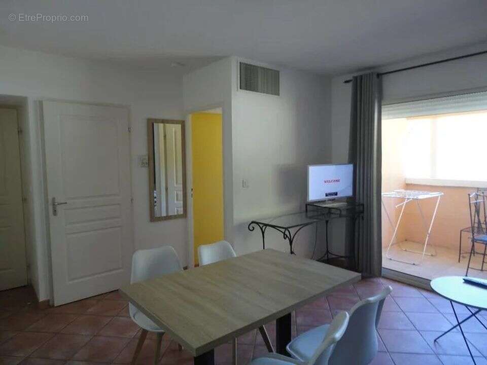 Appartement à GREOUX-LES-BAINS