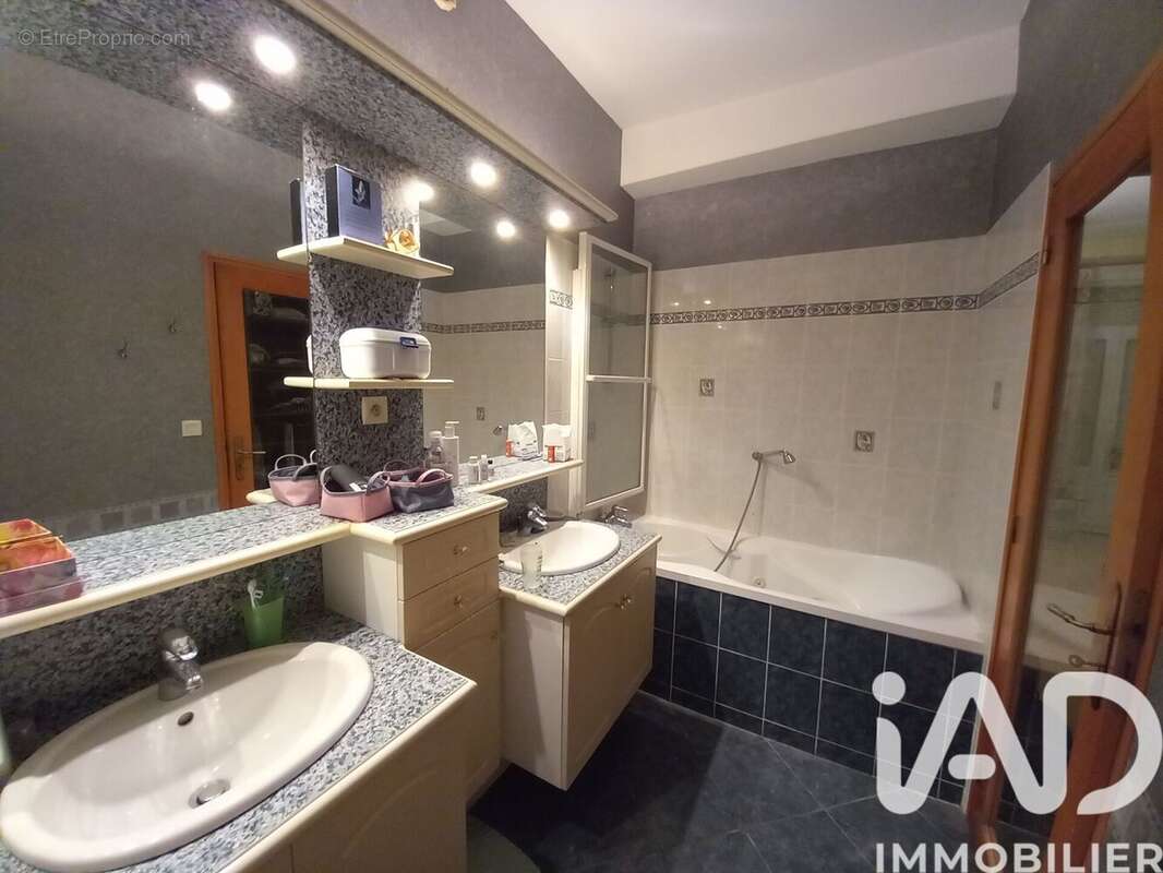 Photo 8 - Maison à VILLAINES-LA-JUHEL