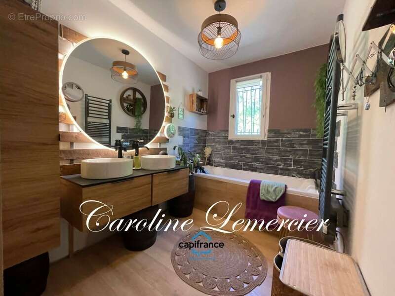 Maison à YVRE-L'EVEQUE