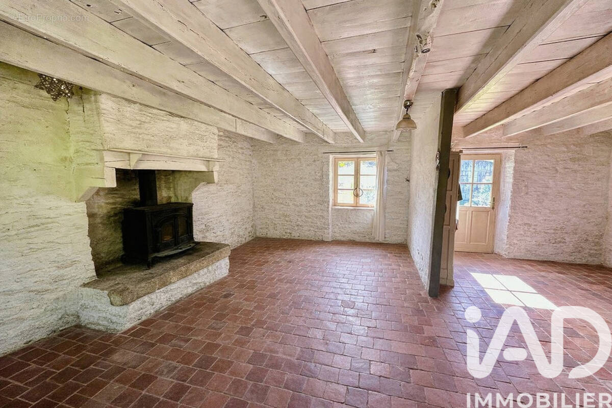 Photo 1 - Maison à LA CHAPELLE-DE-BRAIN