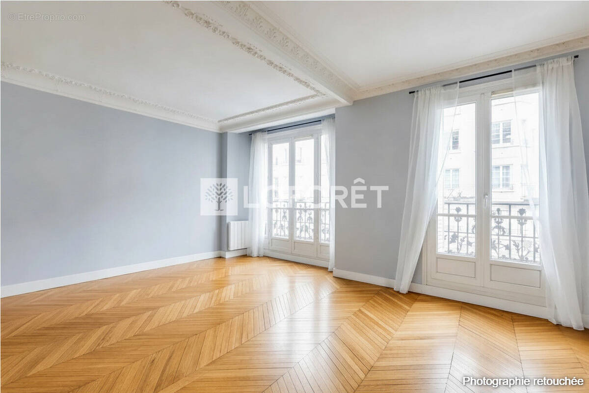 Appartement à PARIS-15E