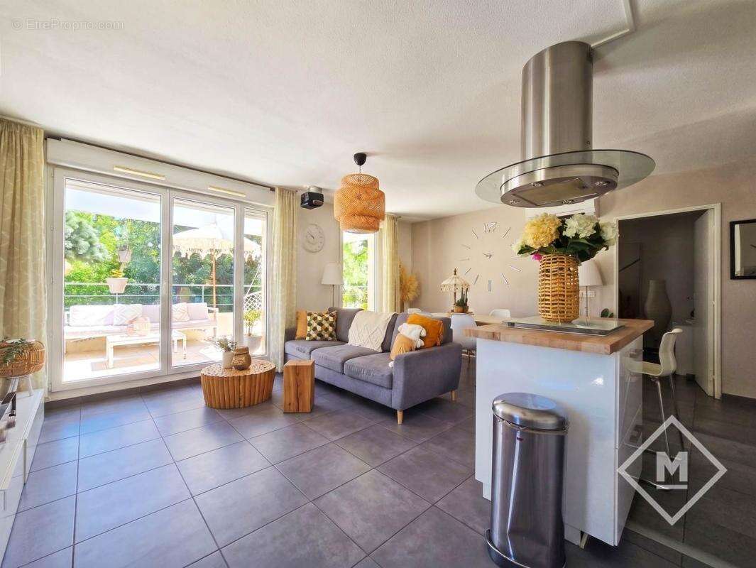 Appartement à MARSEILLE-13E