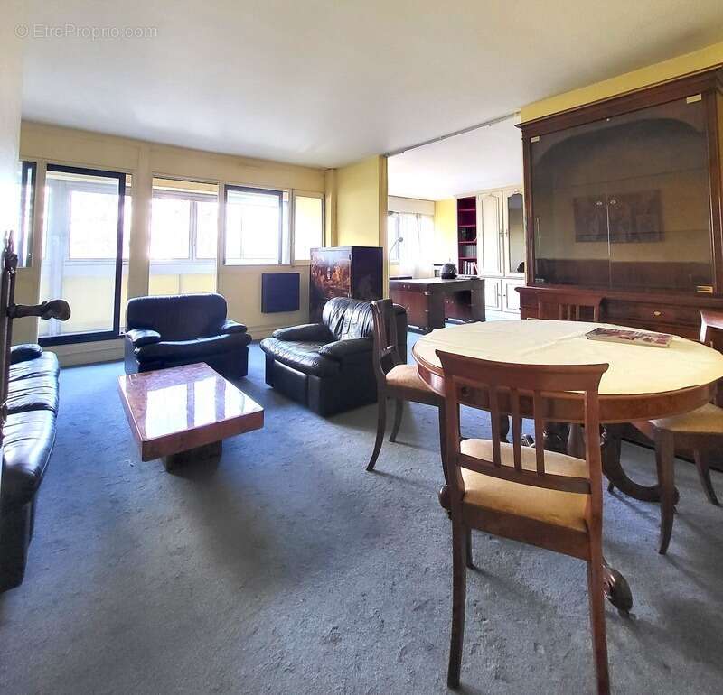Appartement à PARIS-20E