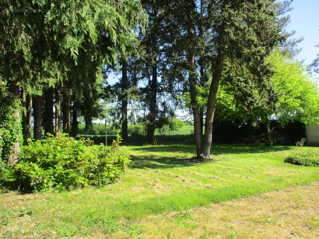 Maison à CHATILLON-EN-BAZOIS