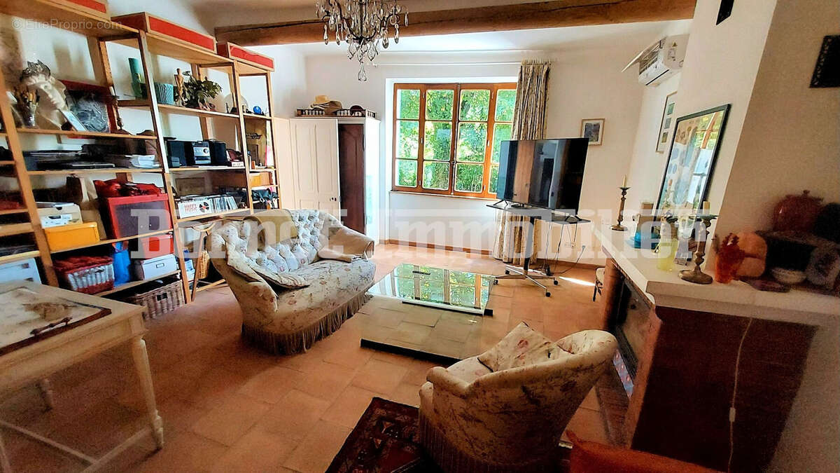 Maison à CHATEAUNEUF-DE-BORDETTE