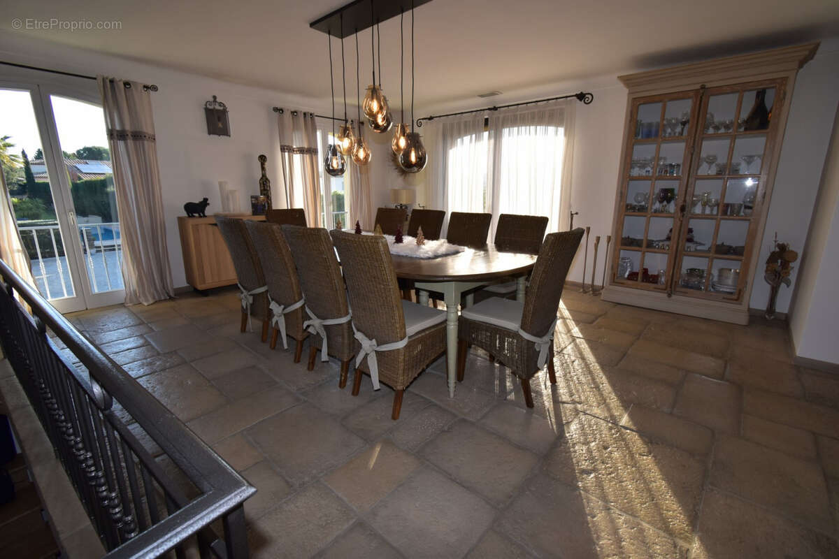 Maison à PLAN-DE-LA-TOUR