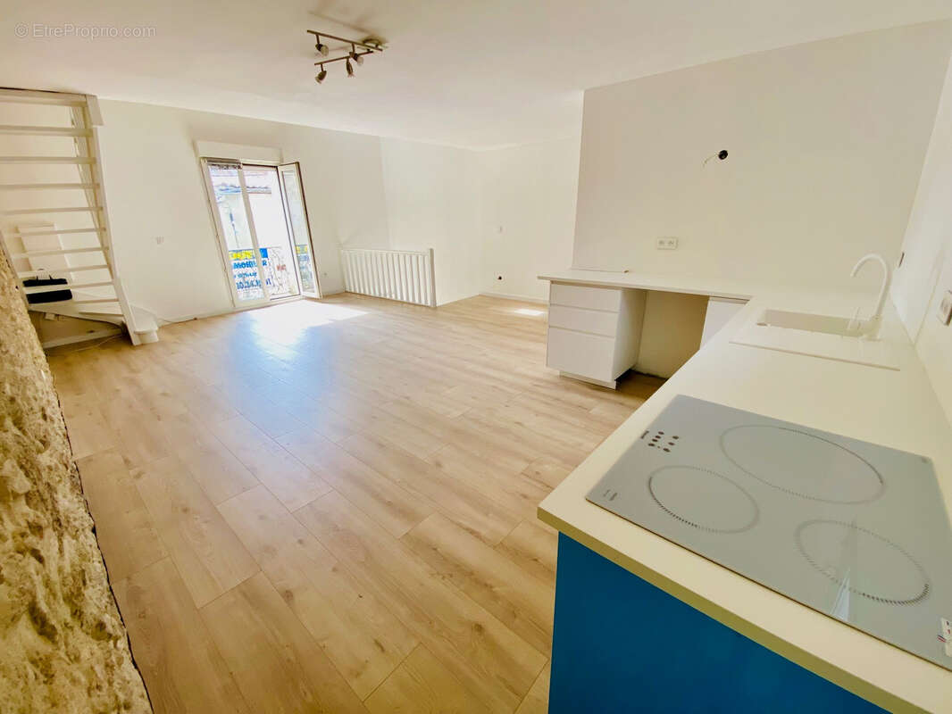 Appartement à SAINT-JEAN-DE-VEDAS