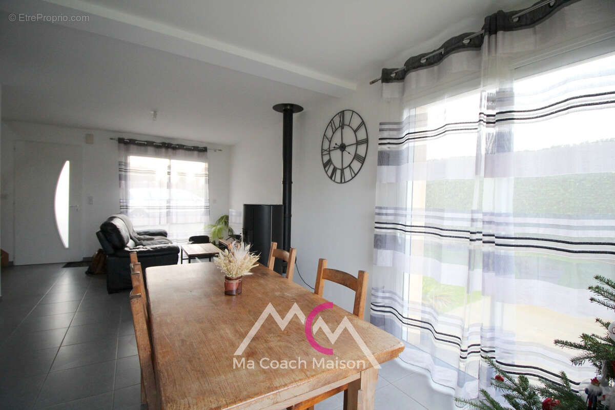 Maison à SAINTE-ANNE-SUR-BRIVET