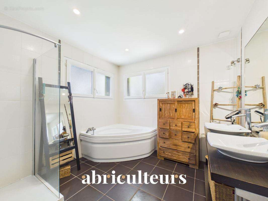 Belle Maison  avec Piscine à vendre au CAPBRETON (40130) - photo 7