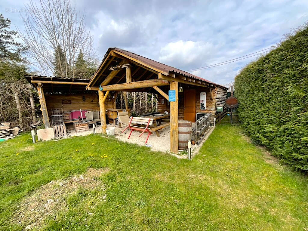 Maison à AILLEVILLERS-ET-LYAUMONT