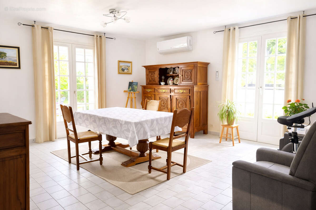 Maison à RESTIGNE